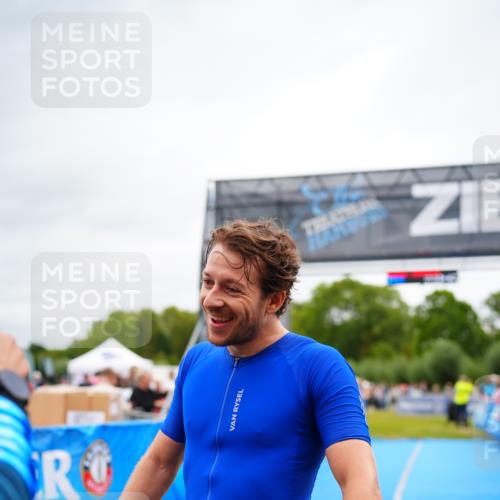 30.08.2026 - Elbe Triathlon Hamburg LAZAROV Photography http://msf.ph/oto/10055454 30.08.2026 11:03:46 Ziel  meine-sportfotos.de