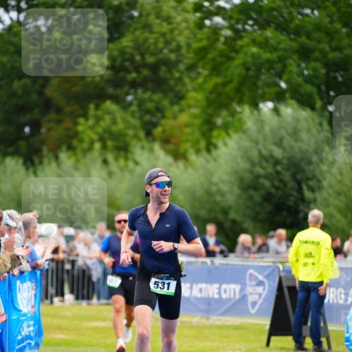 30.08.2026 - Elbe Triathlon Hamburg LAZAROV Photography http://msf.ph/oto/10055465 30.08.2026 11:03:55 Ziel 483, 531, 642, 664 meine-sportfotos.de