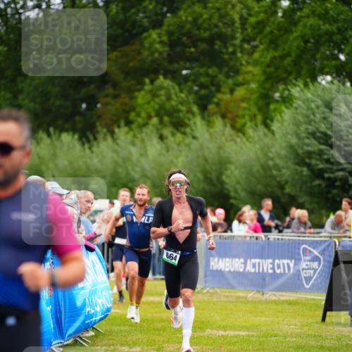 30.08.2026 - Elbe Triathlon Hamburg LAZAROV Photography http://msf.ph/oto/10055496 30.08.2026 11:04:00 Ziel 449, 483, 642, 658, 664, 1897 meine-sportfotos.de