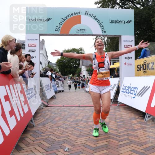 30.08.2026 - Blankeneser Heldenlauf Lena Gebhardt http://msf.ph/oto/10055505 30.08.2026 12:09:02 Ziel 2304, 2448, 4476 meine-sportfotos.de