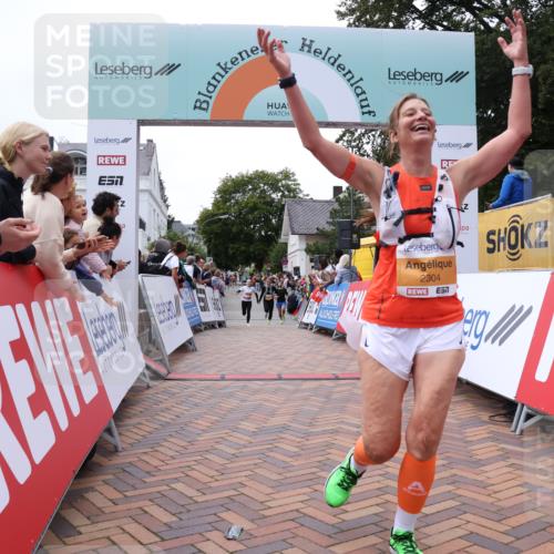 30.08.2026 - Blankeneser Heldenlauf Lena Gebhardt http://msf.ph/oto/10055512 30.08.2026 12:09:03 Ziel 2304, 2448, 2464, 2637, 4476 meine-sportfotos.de
