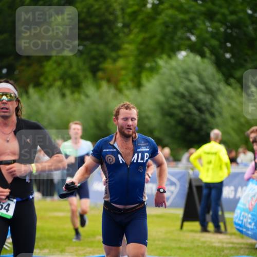 30.08.2026 - Elbe Triathlon Hamburg LAZAROV Photography http://msf.ph/oto/10055514 30.08.2026 11:04:03 Ziel 449, 642, 658, 664, 1897 meine-sportfotos.de