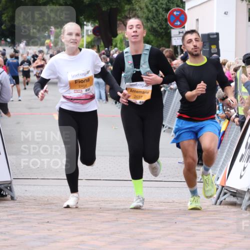 30.08.2026 - Blankeneser Heldenlauf Lena Gebhardt http://msf.ph/oto/10055517 30.08.2026 12:09:04 Ziel 2304, 2464, 2637, 4476 meine-sportfotos.de
