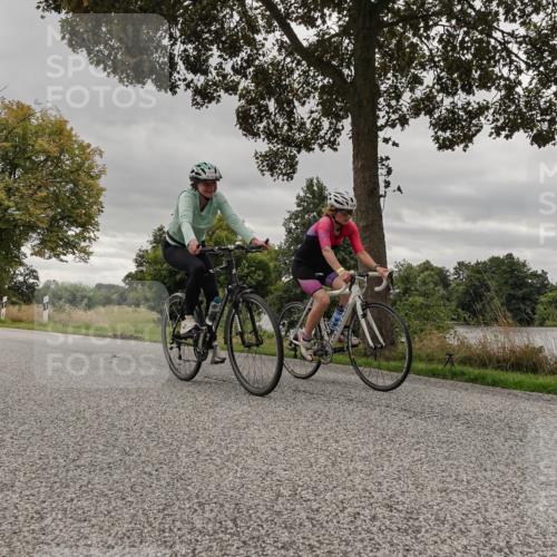 30.08.2026 - Elbe Triathlon Hamburg Michael Burmester http://msf.ph/oto/10055518 30.08.2026 11:38:27 Radfahren 1465, 1498, 1502, 1658 meine-sportfotos.de