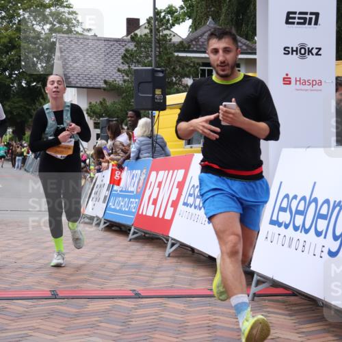 30.08.2026 - Blankeneser Heldenlauf Lena Gebhardt http://msf.ph/oto/10055535 30.08.2026 12:09:06 Ziel 2304, 2464, 2637, 4476 meine-sportfotos.de