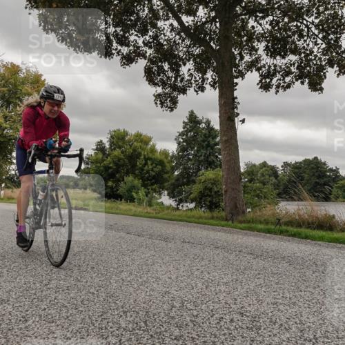 30.08.2026 - Elbe Triathlon Hamburg Michael Burmester http://msf.ph/oto/10055585 30.08.2026 11:41:44 Radfahren 1712 meine-sportfotos.de
