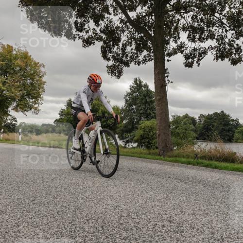 30.08.2026 - Elbe Triathlon Hamburg Michael Burmester http://msf.ph/oto/10055593 30.08.2026 11:42:37 Radfahren 1629, 1675 meine-sportfotos.de