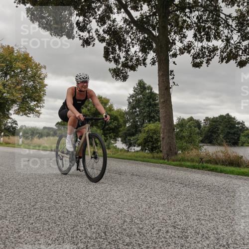 30.08.2026 - Elbe Triathlon Hamburg Michael Burmester http://msf.ph/oto/10055618 30.08.2026 11:44:22 Radfahren 1595, 1618, 1623 meine-sportfotos.de