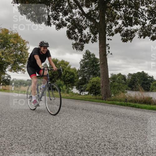 30.08.2026 - Elbe Triathlon Hamburg Michael Burmester http://msf.ph/oto/10055629 30.08.2026 11:44:49 Radfahren 1622, 1656 meine-sportfotos.de