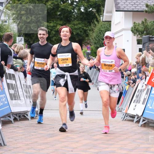 30.08.2026 - Blankeneser Heldenlauf Lena Gebhardt http://msf.ph/oto/10055631 30.08.2026 12:09:30 Ziel 2076, 2077, 2422, 2481, 4427 meine-sportfotos.de