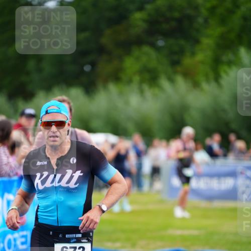 30.08.2026 - Elbe Triathlon Hamburg LAZAROV Photography http://msf.ph/oto/10055633 30.08.2026 11:04:48 Ziel 299, 673 meine-sportfotos.de