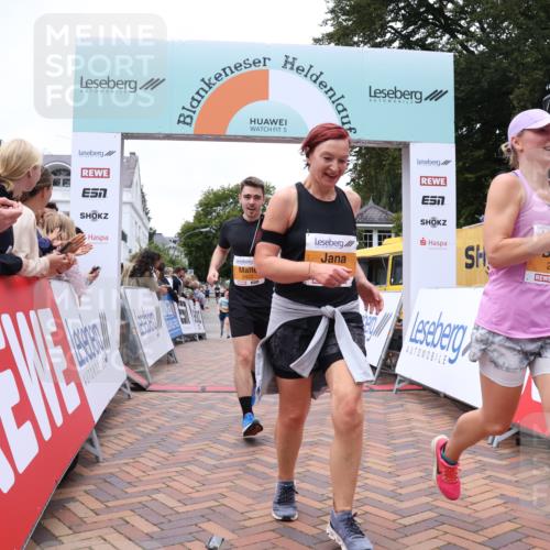 30.08.2026 - Blankeneser Heldenlauf Lena Gebhardt http://msf.ph/oto/10055662 30.08.2026 12:09:33 Ziel 2076, 2077, 2157, 2422 meine-sportfotos.de