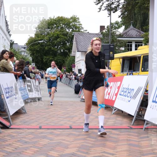 30.08.2026 - Blankeneser Heldenlauf Lena Gebhardt http://msf.ph/oto/10055686 30.08.2026 12:09:36 Ziel 2036, 2076, 2077, 2157, 2422 meine-sportfotos.de