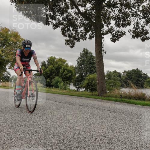 30.08.2026 - Elbe Triathlon Hamburg Michael Burmester http://msf.ph/oto/10055688 30.08.2026 11:48:43 Radfahren 1653 meine-sportfotos.de