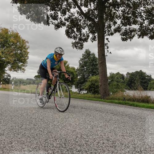 30.08.2026 - Elbe Triathlon Hamburg Michael Burmester http://msf.ph/oto/10055690 30.08.2026 11:49:26 Radfahren 1714 meine-sportfotos.de