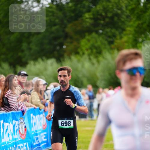 30.08.2026 - Elbe Triathlon Hamburg LAZAROV Photography http://msf.ph/oto/10055718 30.08.2026 11:05:18 Ziel 656, 698, 1008 meine-sportfotos.de