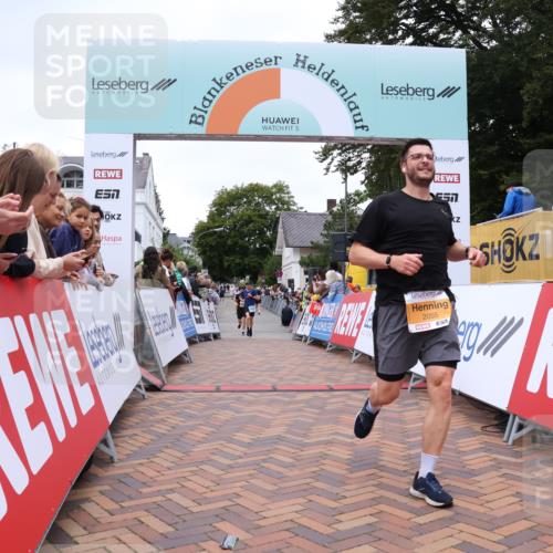 30.08.2026 - Blankeneser Heldenlauf Lena Gebhardt http://msf.ph/oto/10055748 30.08.2026 12:09:45 Ziel 2036, 2055, 4473 meine-sportfotos.de