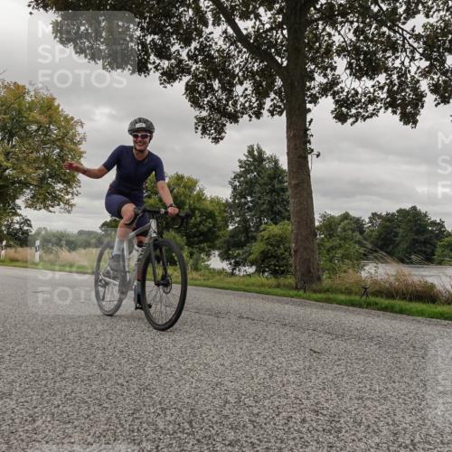 30.08.2026 - Elbe Triathlon Hamburg Michael Burmester http://msf.ph/oto/10055753 30.08.2026 11:57:10 Radfahren 1497 meine-sportfotos.de