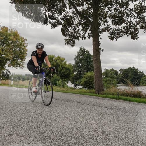 30.08.2026 - Elbe Triathlon Hamburg Michael Burmester http://msf.ph/oto/10055756 30.08.2026 11:59:01 Radfahren 1705 meine-sportfotos.de