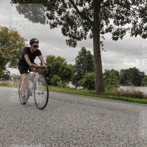 30.08.2026 - Elbe Triathlon Hamburg Michael Burmester http://msf.ph/oto/10055758 30.08.2026 12:00:05 Radfahren 1642 meine-sportfotos.de