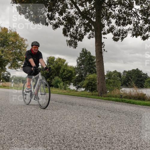 30.08.2026 - Elbe Triathlon Hamburg Michael Burmester http://msf.ph/oto/10055767 30.08.2026 12:08:53 Radfahren 1683 meine-sportfotos.de