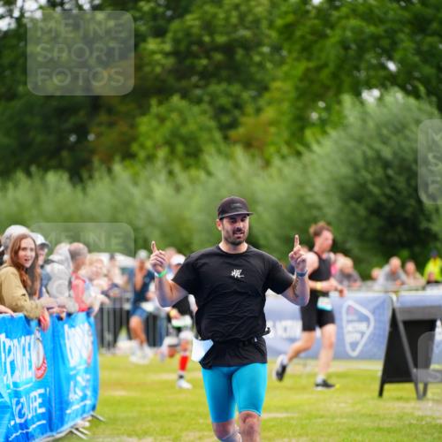 30.08.2026 - Elbe Triathlon Hamburg LAZAROV Photography http://msf.ph/oto/10055792 30.08.2026 11:05:57 Ziel 414, 431, 671, 779 meine-sportfotos.de
