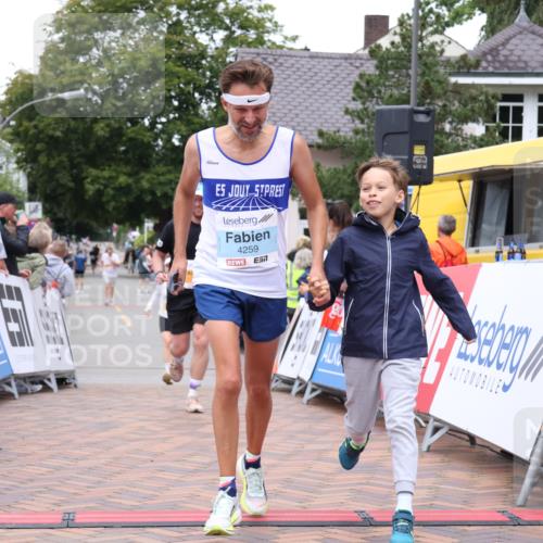 30.08.2026 - Blankeneser Heldenlauf Lena Gebhardt http://msf.ph/oto/10055819 30.08.2026 12:09:54 Ziel 2096, 2340, 2788, 4259, 4473 meine-sportfotos.de