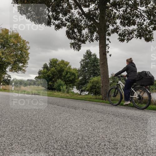 30.08.2026 - Elbe Triathlon Hamburg Michael Burmester http://msf.ph/oto/10055857 30.08.2026 12:24:13 Radfahren 1751 meine-sportfotos.de