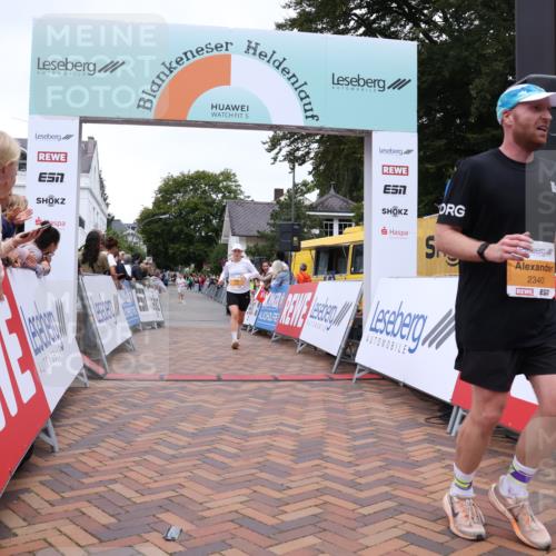 30.08.2026 - Blankeneser Heldenlauf Lena Gebhardt http://msf.ph/oto/10055876 30.08.2026 12:09:58 Ziel 2096, 2340, 2788, 4259 meine-sportfotos.de