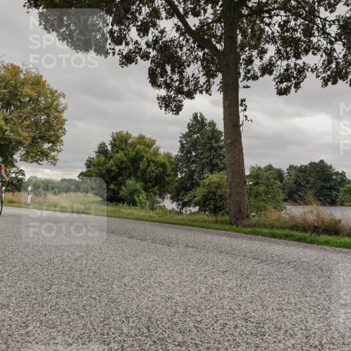 30.08.2026 - Elbe Triathlon Hamburg Michael Burmester http://msf.ph/oto/10055878 30.08.2026 12:26:25 Radfahren 1727, 1733, 1765 meine-sportfotos.de