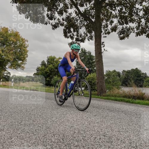 30.08.2026 - Elbe Triathlon Hamburg Michael Burmester http://msf.ph/oto/10055879 30.08.2026 12:26:26 Radfahren 1727, 1733, 1765 meine-sportfotos.de