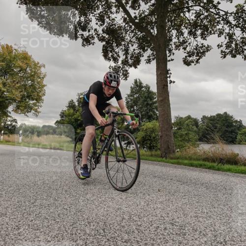 30.08.2026 - Elbe Triathlon Hamburg Michael Burmester http://msf.ph/oto/10055881 30.08.2026 12:26:30 Radfahren 1727, 1733 meine-sportfotos.de