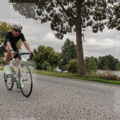 30.08.2026 - Elbe Triathlon Hamburg Michael Burmester http://msf.ph/oto/10055895 30.08.2026 12:28:09 Radfahren 1745, 1748 meine-sportfotos.de