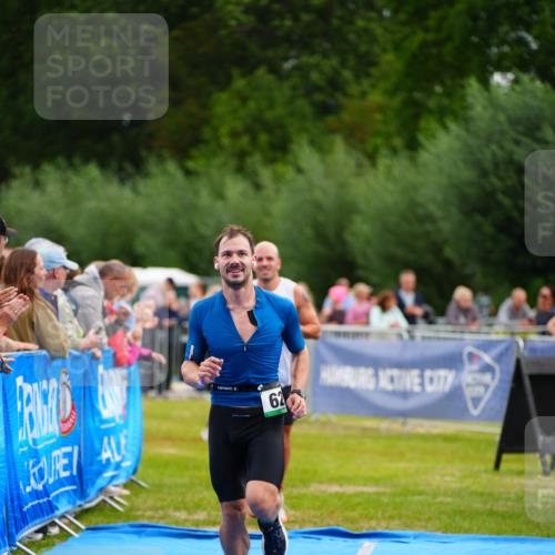 30.08.2026 - Elbe Triathlon Hamburg LAZAROV Photography http://msf.ph/oto/10055909 30.08.2026 11:06:31 Ziel 482, 628, 675 meine-sportfotos.de