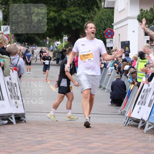 30.08.2026 - Blankeneser Heldenlauf Lena Gebhardt http://msf.ph/oto/10055913 30.08.2026 12:10:06 Ziel 2052, 2788 meine-sportfotos.de