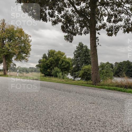 30.08.2026 - Elbe Triathlon Hamburg Michael Burmester http://msf.ph/oto/10055934 30.08.2026 12:30:56 Radfahren  meine-sportfotos.de