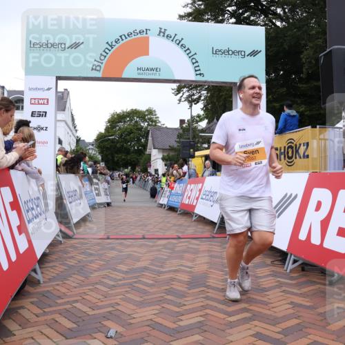 30.08.2026 - Blankeneser Heldenlauf Lena Gebhardt http://msf.ph/oto/10055944 30.08.2026 12:10:12 Ziel 2052, 4341 meine-sportfotos.de
