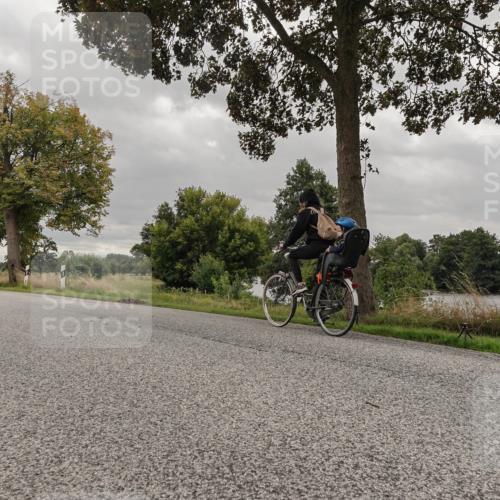 30.08.2026 - Elbe Triathlon Hamburg Michael Burmester http://msf.ph/oto/10055968 30.08.2026 12:36:49 Radfahren  meine-sportfotos.de