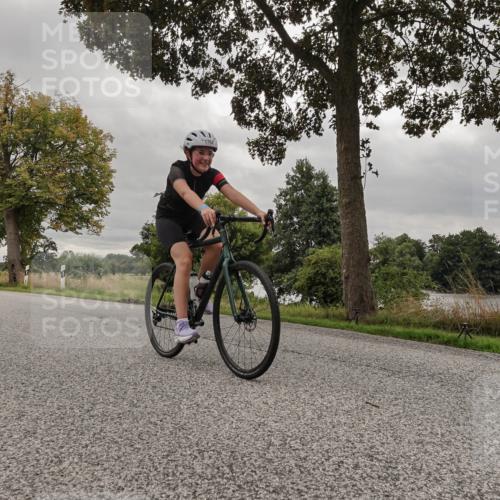 30.08.2026 - Elbe Triathlon Hamburg Michael Burmester http://msf.ph/oto/10055971 30.08.2026 12:38:05 Radfahren  meine-sportfotos.de