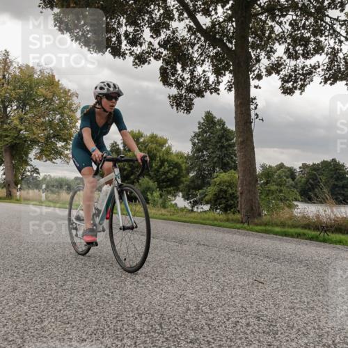 30.08.2026 - Elbe Triathlon Hamburg Michael Burmester http://msf.ph/oto/10055973 30.08.2026 12:39:50 Radfahren 1809 meine-sportfotos.de