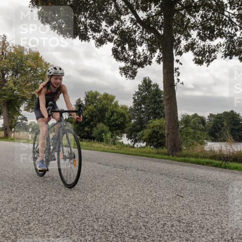 30.08.2026 - Elbe Triathlon Hamburg Michael Burmester http://msf.ph/oto/10055996 30.08.2026 12:42:46 Radfahren 1807, 1811, 1829 meine-sportfotos.de