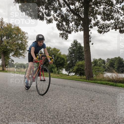 30.08.2026 - Elbe Triathlon Hamburg Michael Burmester http://msf.ph/oto/10056013 30.08.2026 12:44:28 Radfahren 1729 meine-sportfotos.de