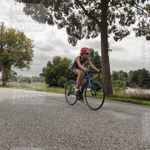 30.08.2026 - Elbe Triathlon Hamburg Michael Burmester http://msf.ph/oto/10056016 30.08.2026 12:44:38 Radfahren 1808, 1814 meine-sportfotos.de