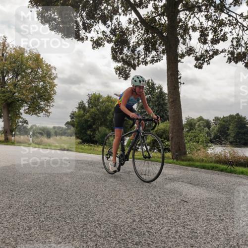 30.08.2026 - Elbe Triathlon Hamburg Michael Burmester http://msf.ph/oto/10056018 30.08.2026 12:44:42 Radfahren 1814 meine-sportfotos.de