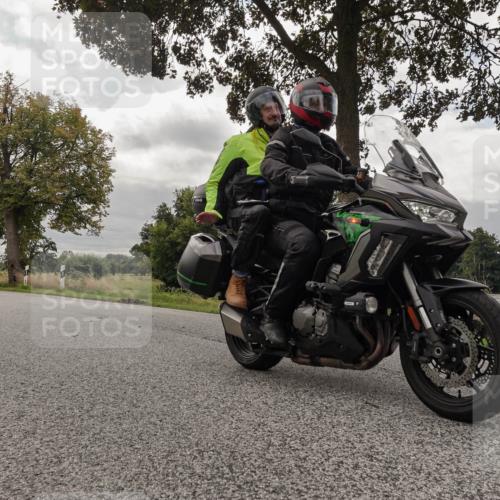 30.08.2026 - Elbe Triathlon Hamburg Michael Burmester http://msf.ph/oto/10056030 30.08.2026 12:45:26 Radfahren  meine-sportfotos.de