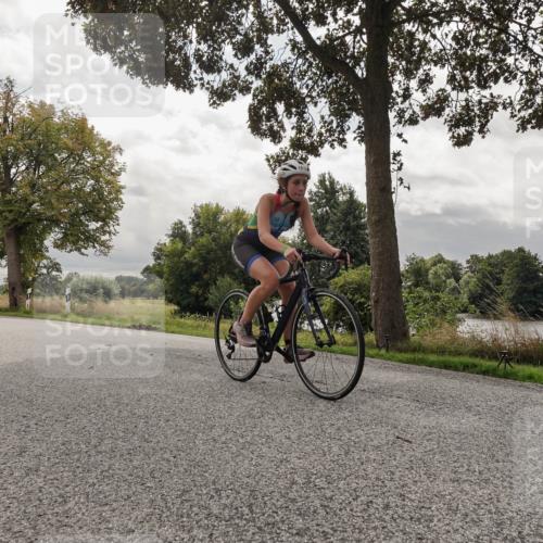 30.08.2026 - Elbe Triathlon Hamburg Michael Burmester http://msf.ph/oto/10056034 30.08.2026 12:46:34 Radfahren 1815 meine-sportfotos.de