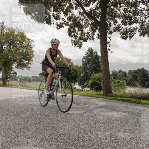 30.08.2026 - Elbe Triathlon Hamburg Michael Burmester http://msf.ph/oto/10056051 30.08.2026 12:49:01 Radfahren 1828 meine-sportfotos.de