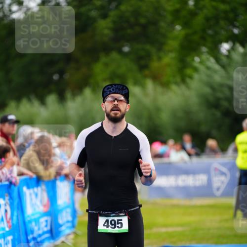 30.08.2026 - Elbe Triathlon Hamburg LAZAROV Photography http://msf.ph/oto/10056062 30.08.2026 11:07:29 Ziel 495, 728 meine-sportfotos.de