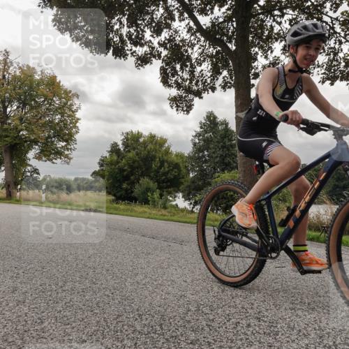30.08.2026 - Elbe Triathlon Hamburg Michael Burmester http://msf.ph/oto/10056063 30.08.2026 12:51:56 Radfahren 1801 meine-sportfotos.de