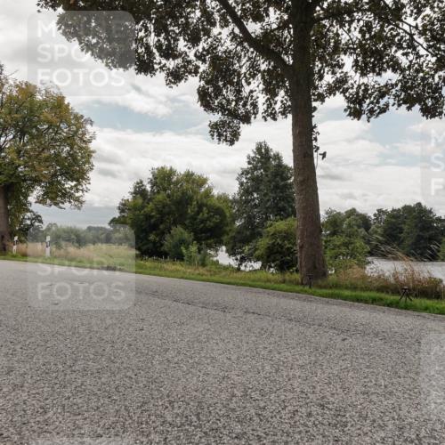 30.08.2026 - Elbe Triathlon Hamburg Michael Burmester http://msf.ph/oto/10056084 30.08.2026 12:59:34 Radfahren  meine-sportfotos.de